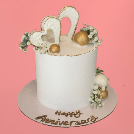 heart anniversary cake